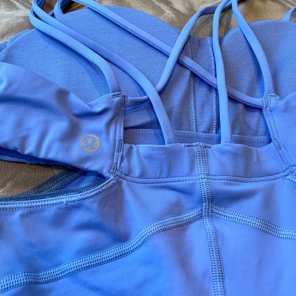 🌈Lululemon Athletica Workout Top Size 6🌈 - Picture 4 of 5